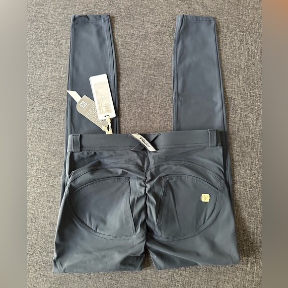 Freddy pants NWT size small - Picture 3 of 3